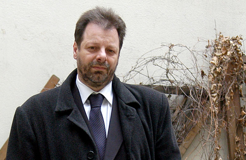 Александар Гаталица: Народ смо који трагично касни